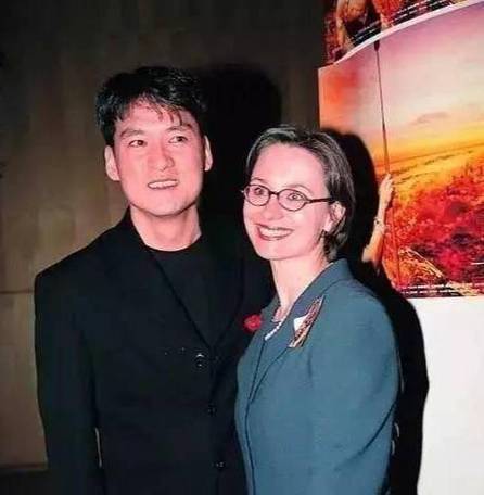 白小姐精选三肖四码澳门和周华健儿子结婚与周华健儿子结婚照片和结婚照