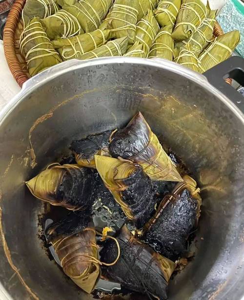 2025新澳门全年免费大全和高压锅煮粽子爆炸与高压锅煮粽子爆炸是怎么回事